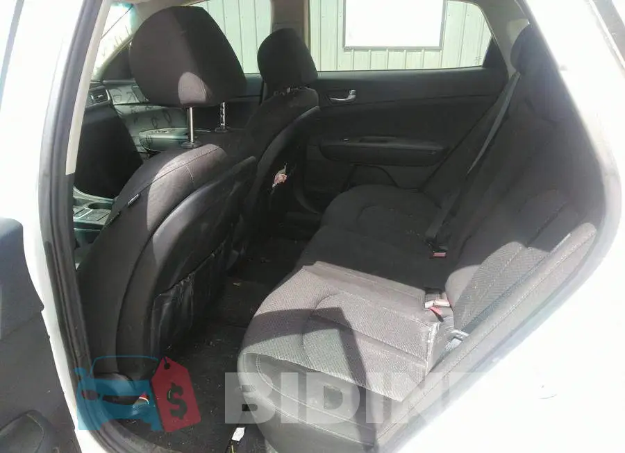 5XXGT4L39JG260321 Photo# 8