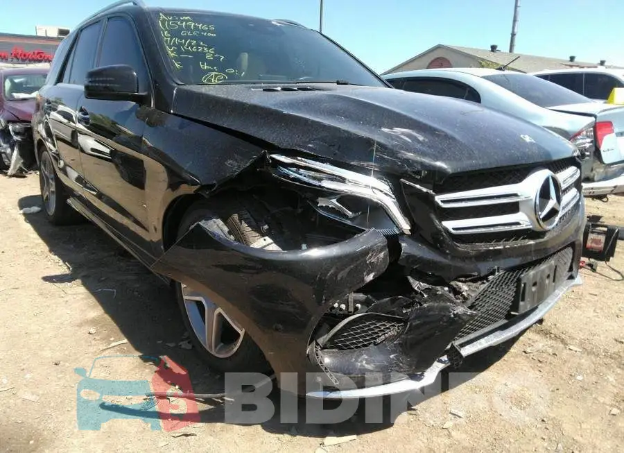 4JGDA5GB5JB146236 Photo# 6