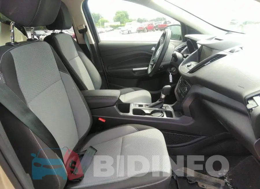 1FMCU0GD9HUA67075 Photo# 5
