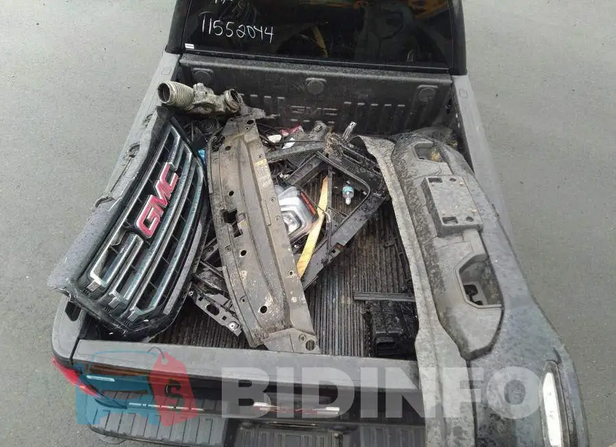3GTU2MEC3HG176764 Photo# 8