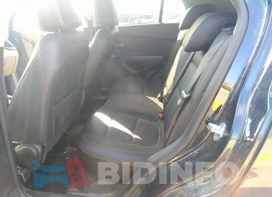 KL7CJPSB0MB328284 Photo# 8