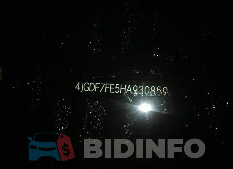 4JGDF7FE5HA930859 Photo# 9