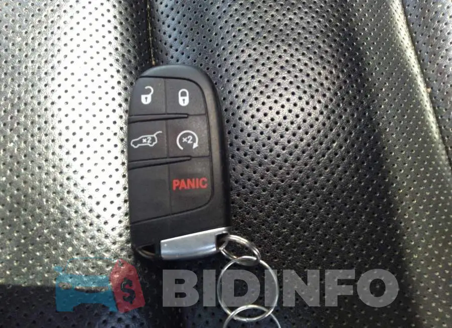 1C4RJFBG8GC447279 Photo# 11