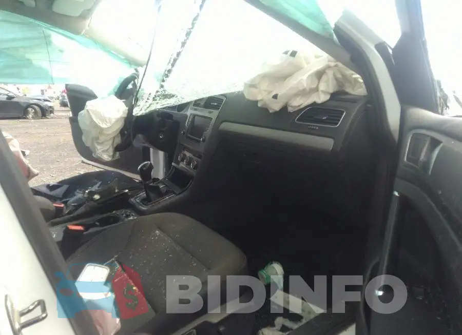 3VW217AUXGM031924 Photo# 5