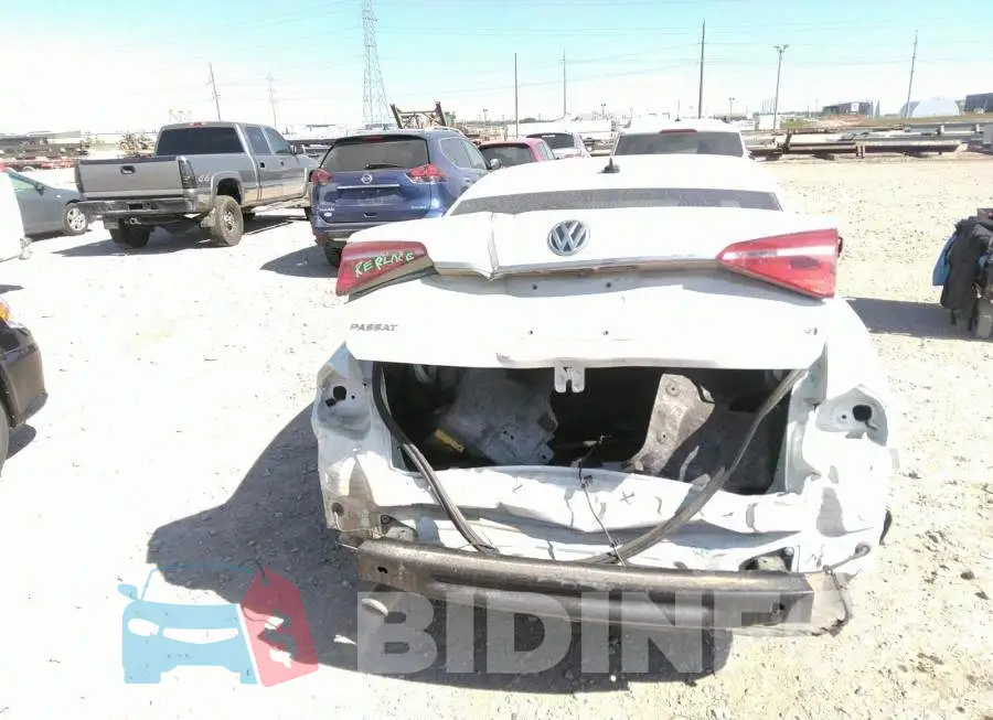 1VWCS7A34GC068977 Photo# 6