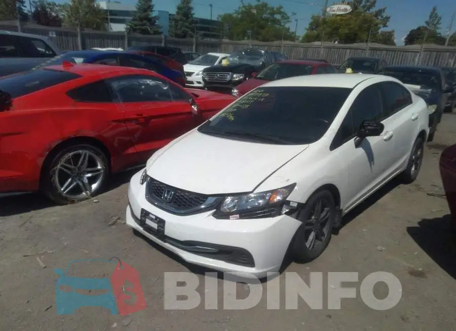 2HGFB2F40FH008017 Photo# 2