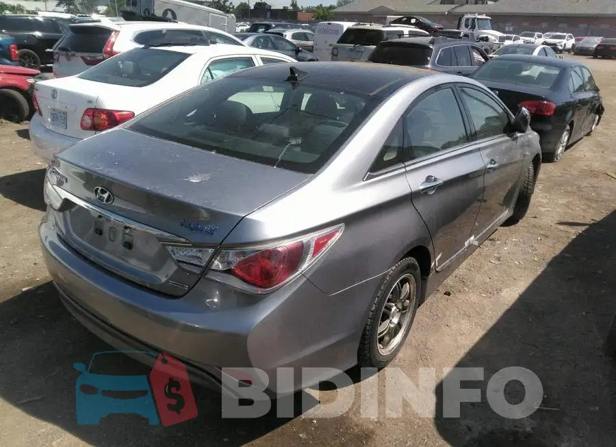 KMHEC4A43FA138832 Photo# 4
