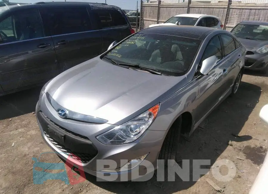 KMHEC4A43FA138832 Photo# 2