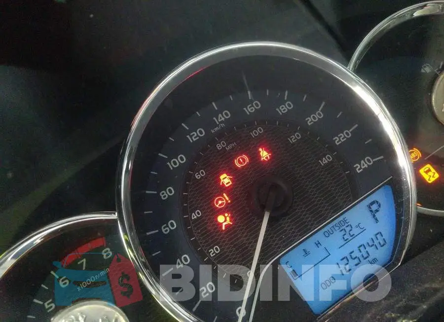 2T1BURHE5FC387046 Photo# 7