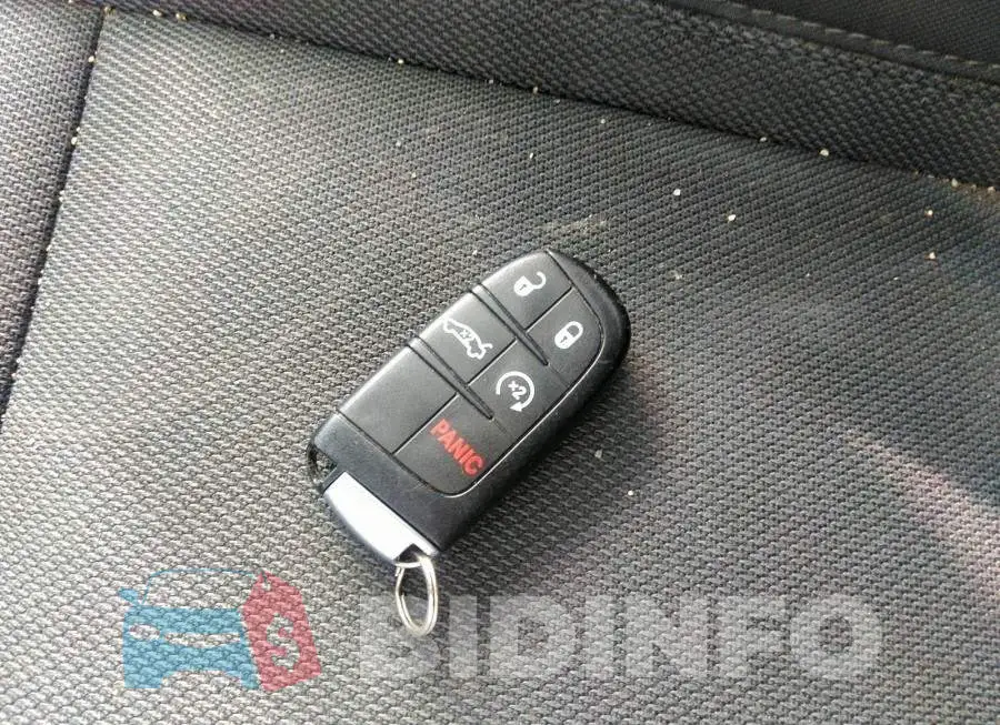 2C3CDXJG4JH281615 Photo# 11