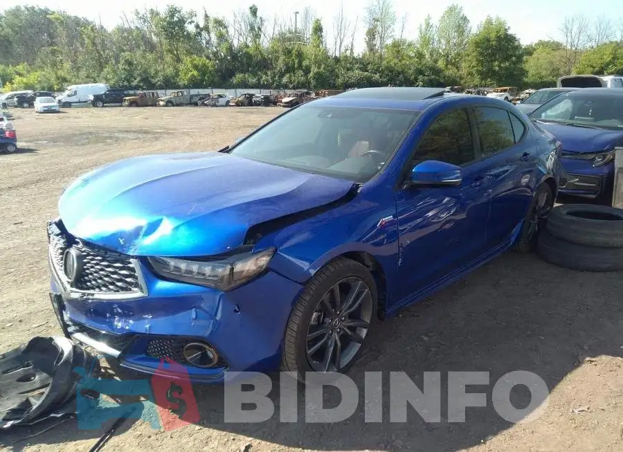 19UUB3F62LA800176 Photo# 2