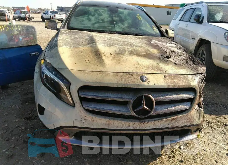 WDCTG4GB8GJ209783 Photo# 6