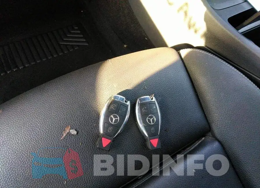 WDCTG4GB8GJ209783 Photo# 11