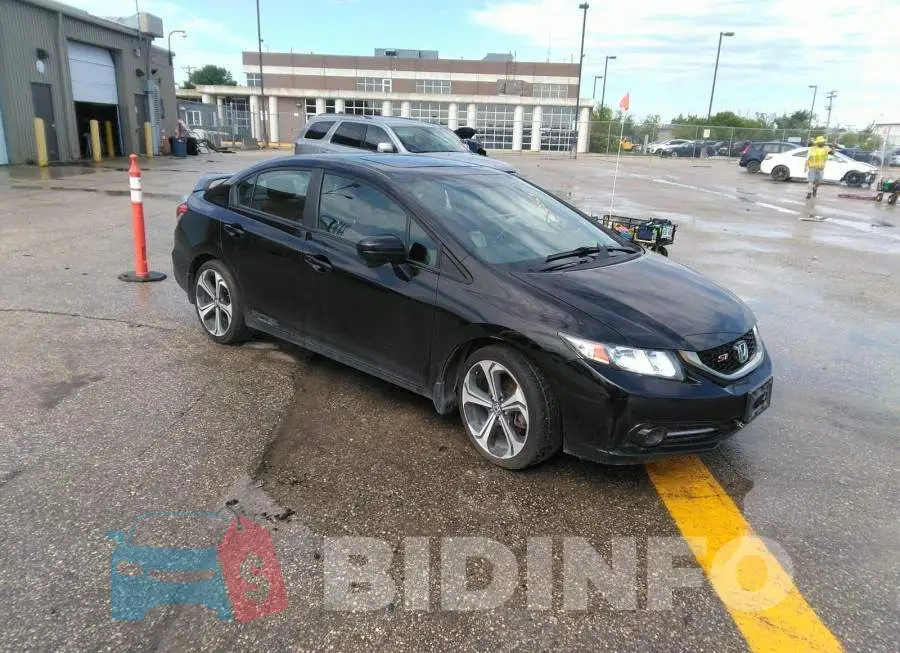 2HGFB6E51FH201472 Photo# 1