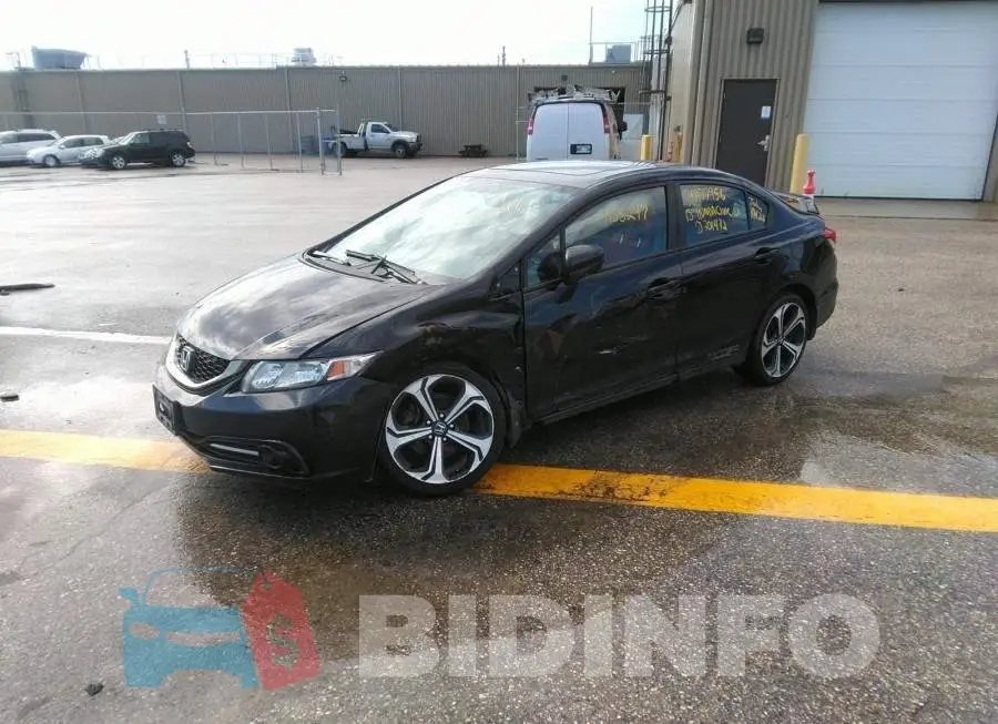2HGFB6E51FH201472 Photo# 2