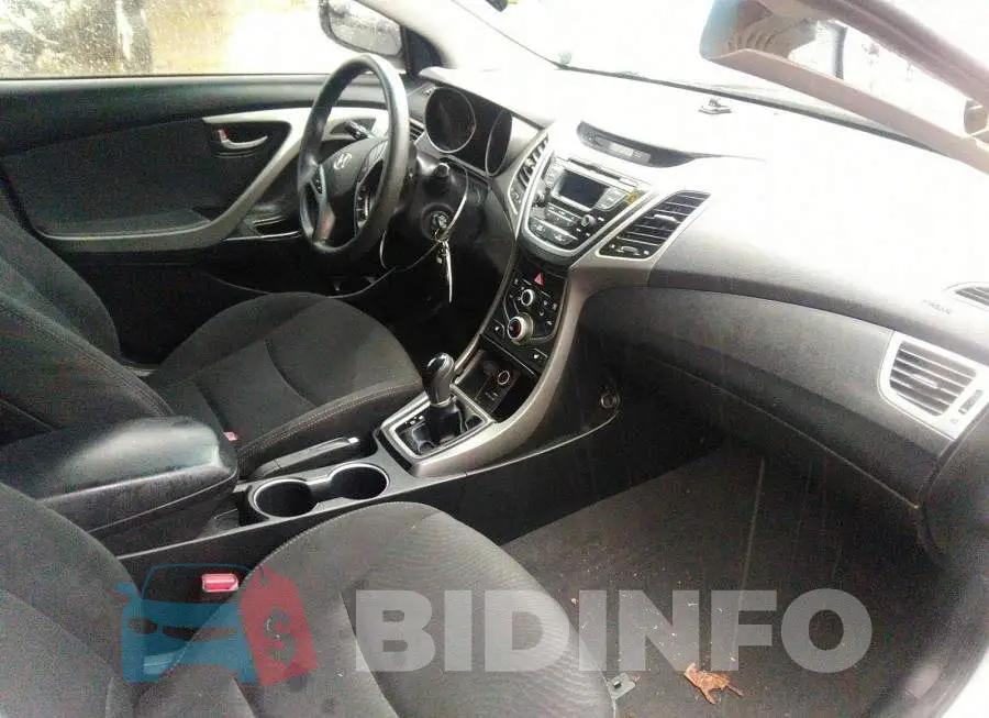 5NPDH4AE6FH617992 Photo# 5