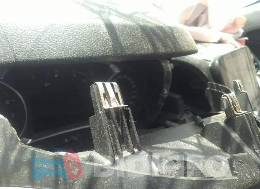 1G1ZE5ST0GF280001 Photo# 7