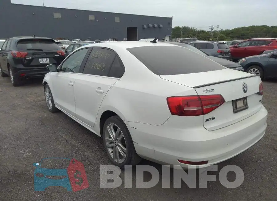 3VW3A7AJ8FM275063 Photo# 3