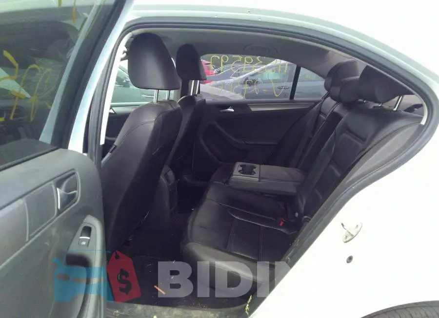 3VW3A7AJ8FM275063 Photo# 8