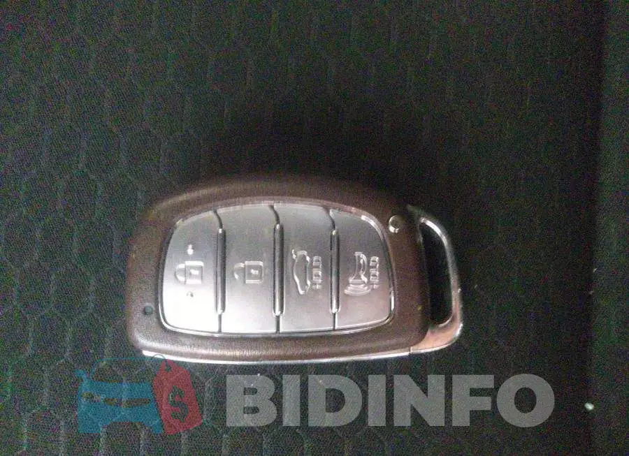 KMHD84LFXKU801303 Photo# 11