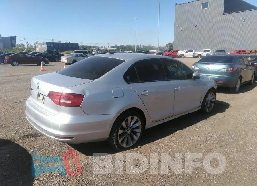 3VW2K7AJ9FM343718 Photo# 4 3VW2K7AJ9FM343718 Photo# 4