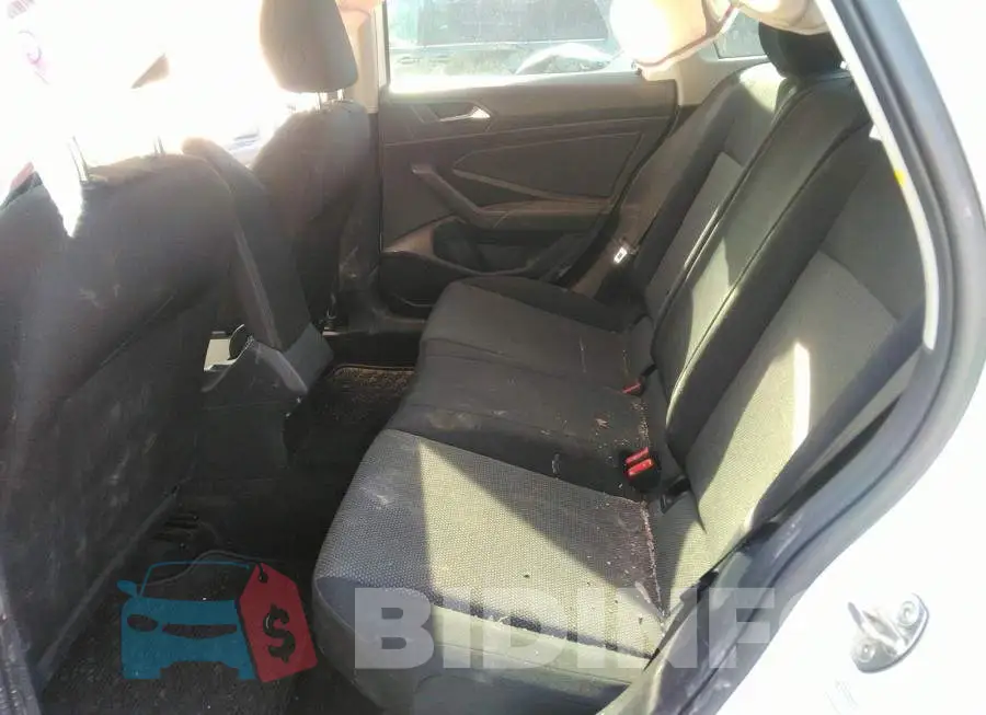3VWN57BU9MM026967 Photo# 8