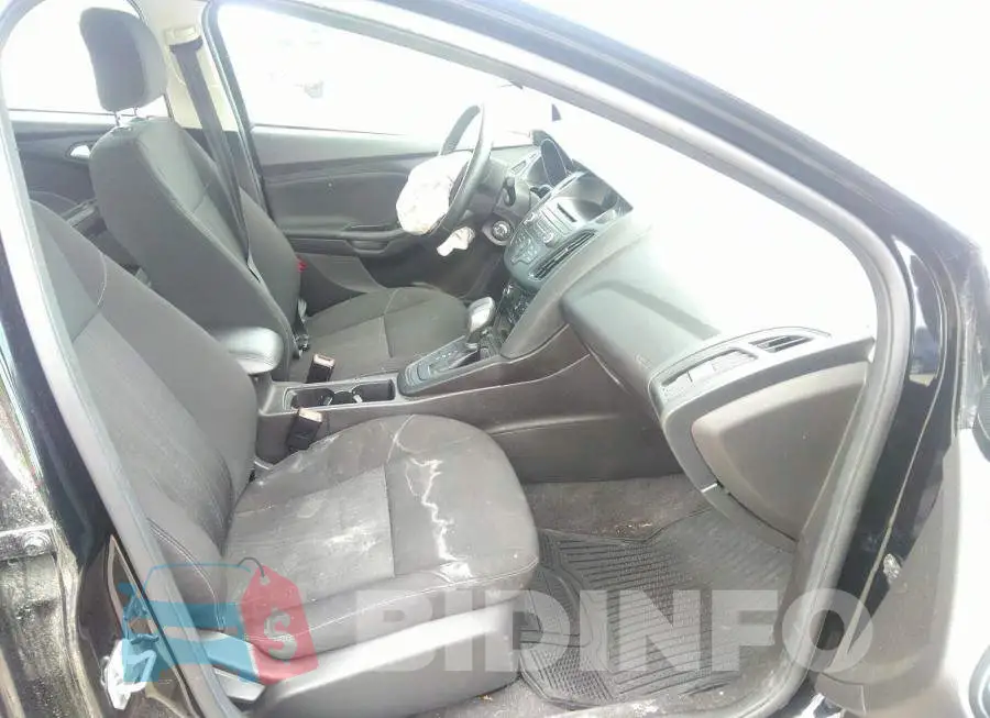 1FADP3F29HL330064 Photo# 5