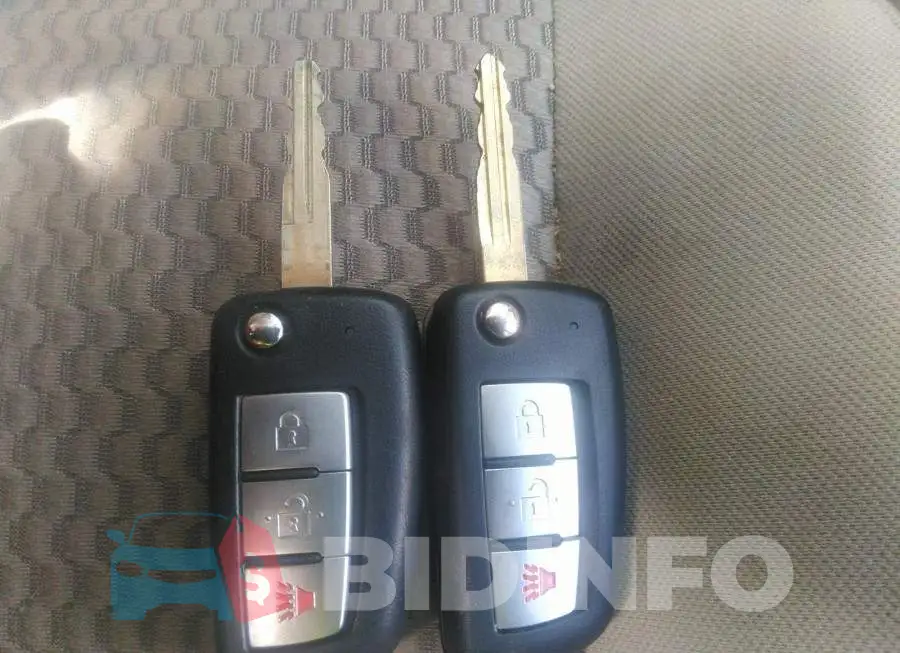 JN1BJ1CP4JW108644 Photo# 11