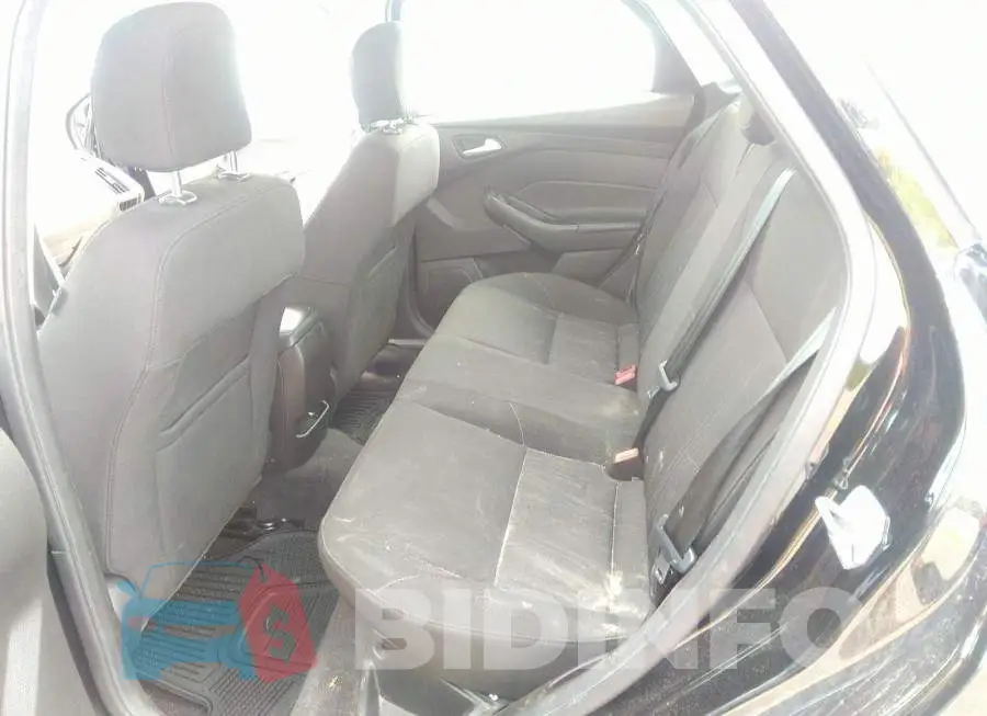 1FADP3F29HL330064 Photo# 8