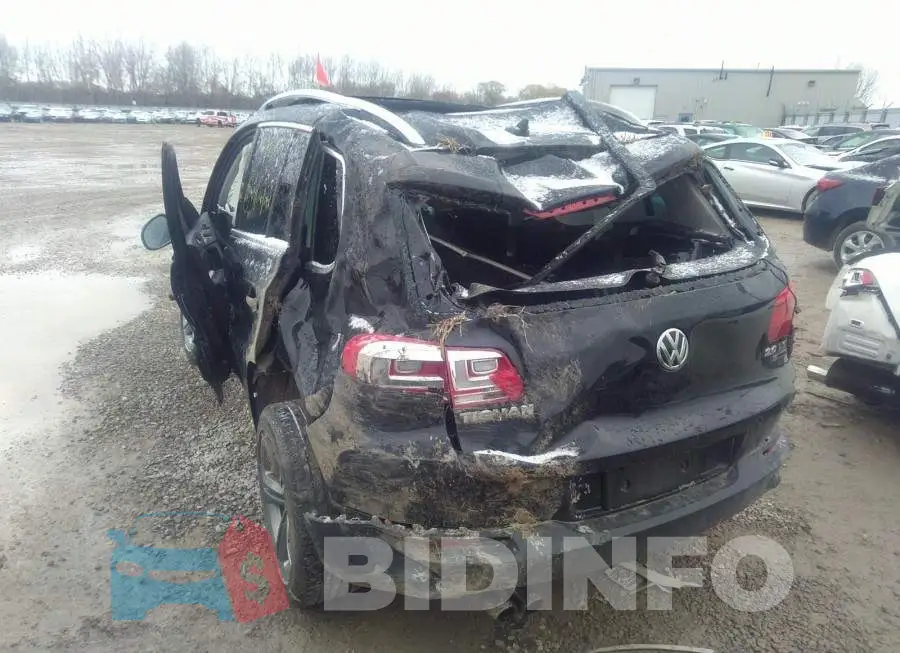 WVGLV7AX8HW503962 Photo# 3