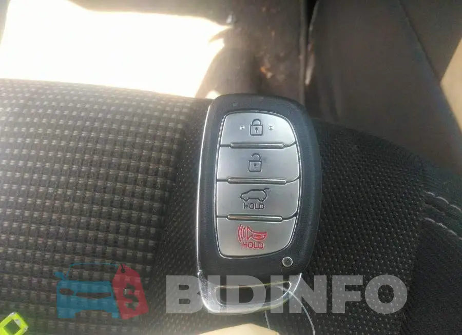 KMHD35LHXGU264865 Photo# 11