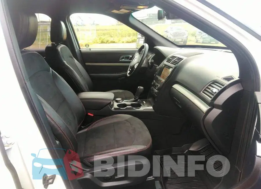 1FM5K8DH3KGB18547 Photo# 5