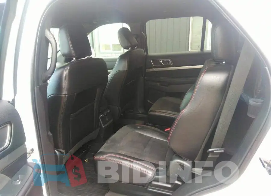 1FM5K8DH3KGB18547 Photo# 8