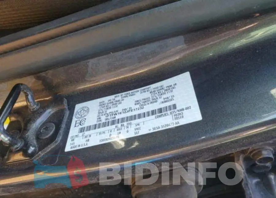 1FTFW1E12JFE17232 Photo# 8