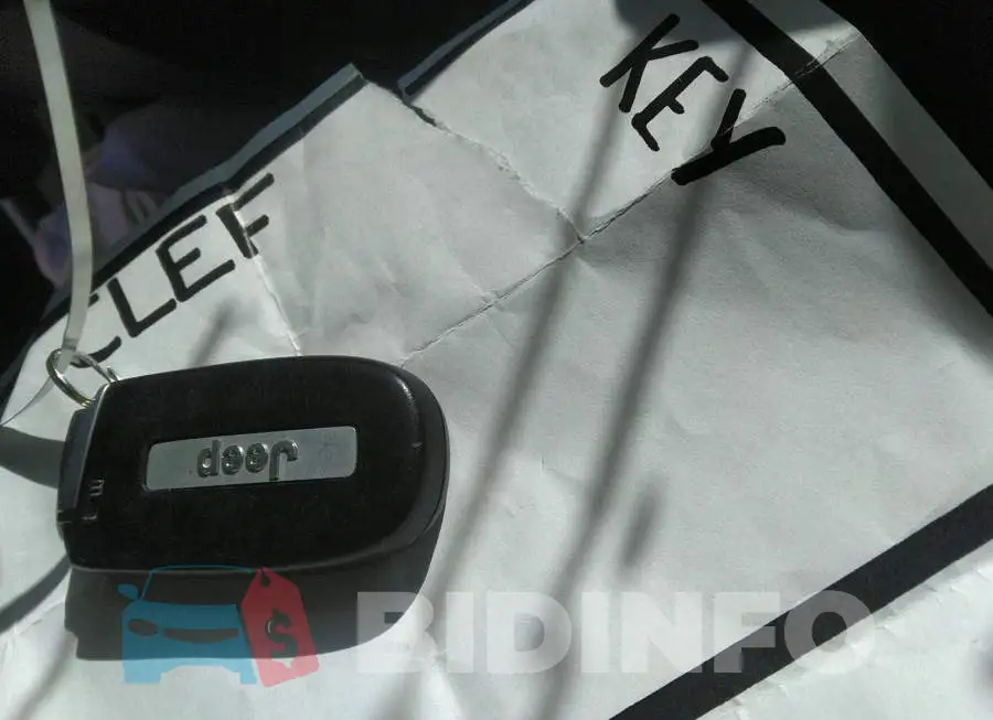 1C4RJFCT8KC807607 Photo# 11