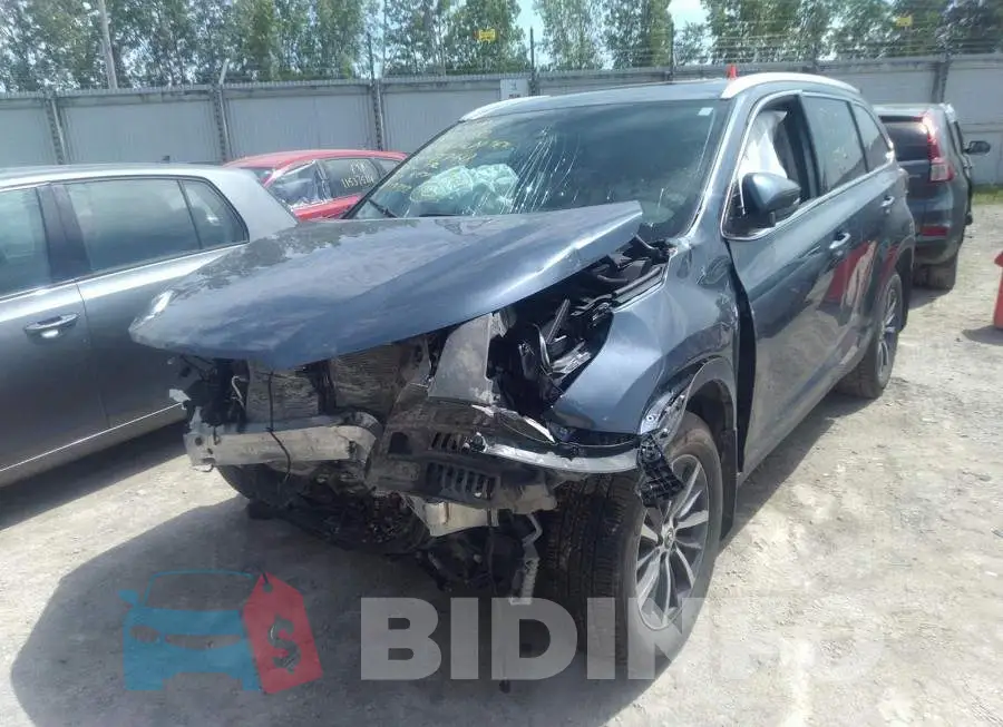 5TDJZRFH8KS717418 Photo# 2