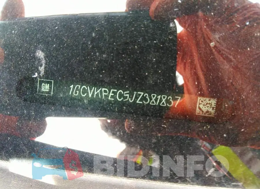 1GCVKPEC5JZ381837 Photo# 9