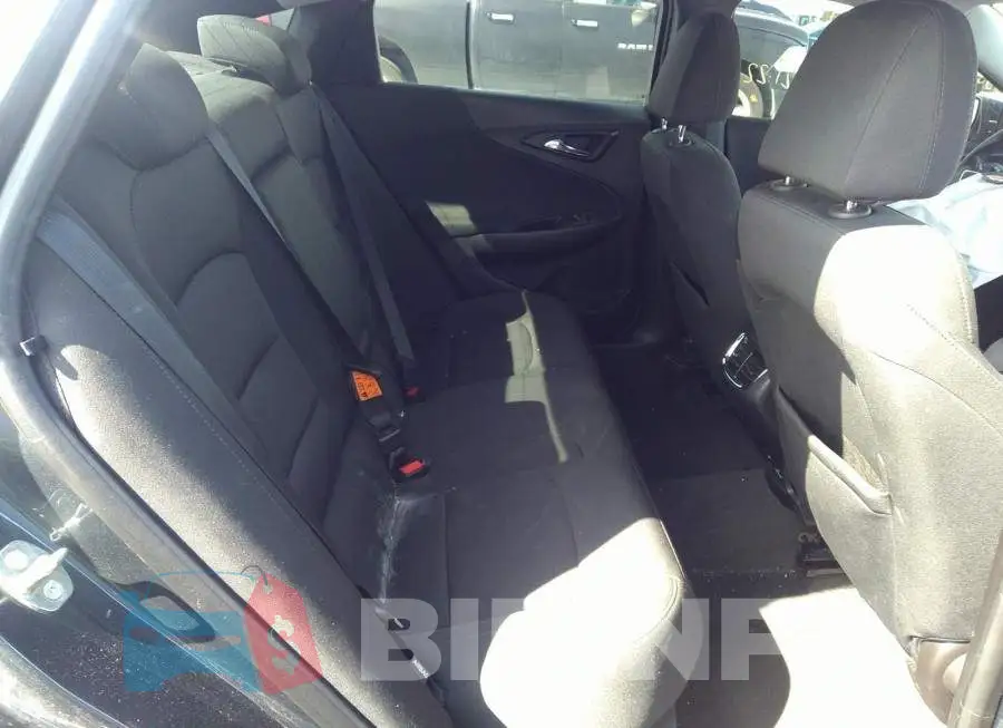 1G1ZD5ST2JF183487 Photo# 8