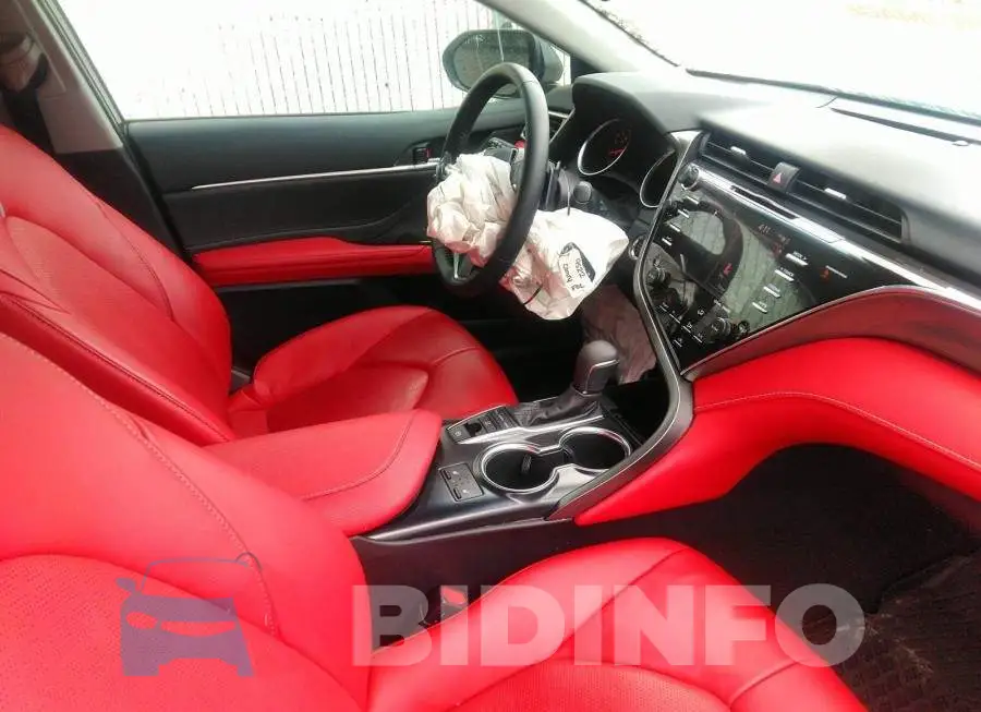 4T1B61HK6JU043511 Photo# 5
