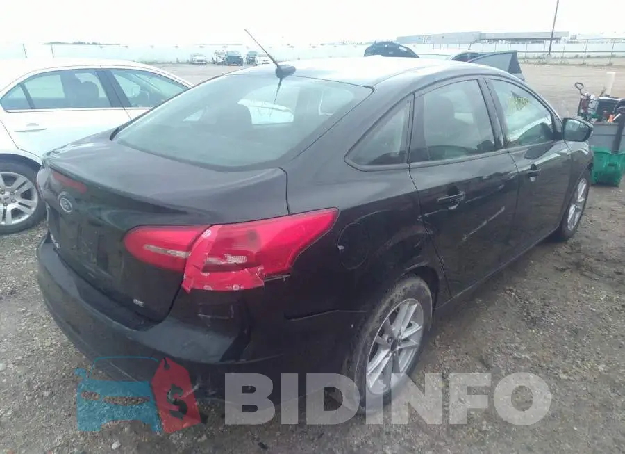 1FADP3F28HL261156 Photo# 4