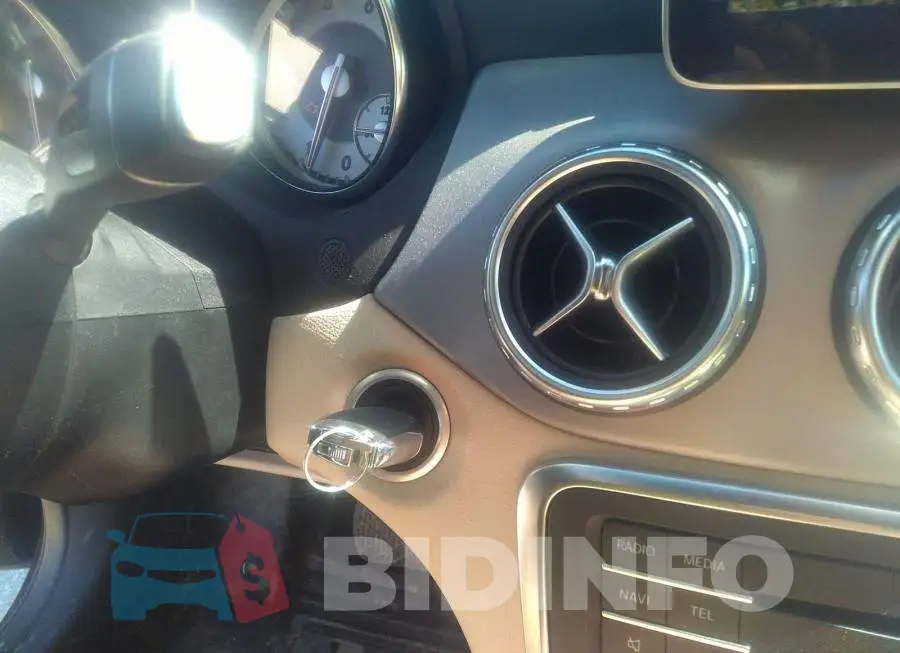 WDCTG4GB9HJ326838 Photo# 11