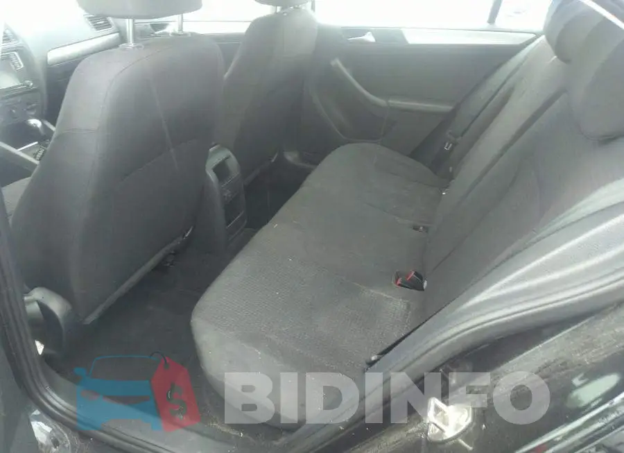 3VW2B7AJ3HM375423 Photo# 8