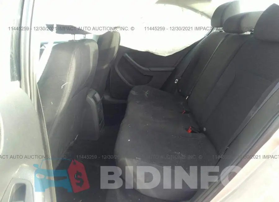 3VW267AJ9GM305900 Photo# 8