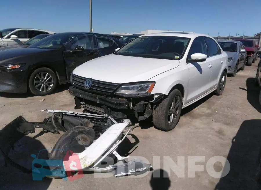 3VW2K7AJ1FM327853 Photo# 2