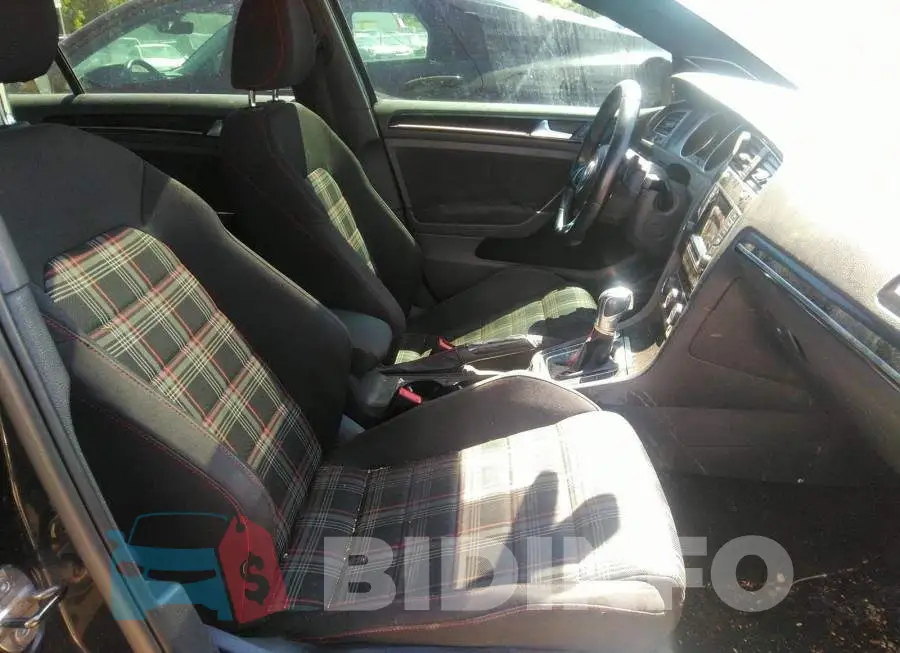 3VW4T7AU7FM004150 Photo# 5