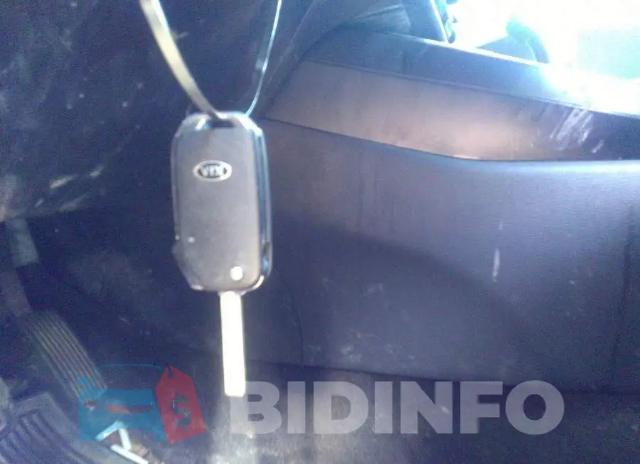 KNDJ33AU0L7105891 Photo# 11