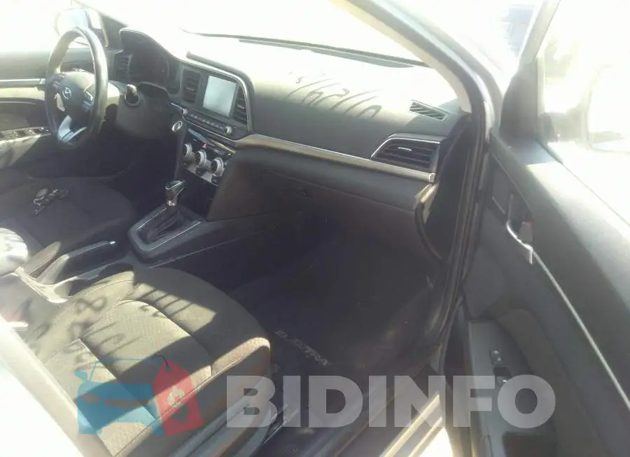 KMHD84LF4LU063967 Photo# 5