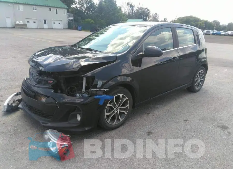 1G1JD6SH3J4120201 Photo# 2