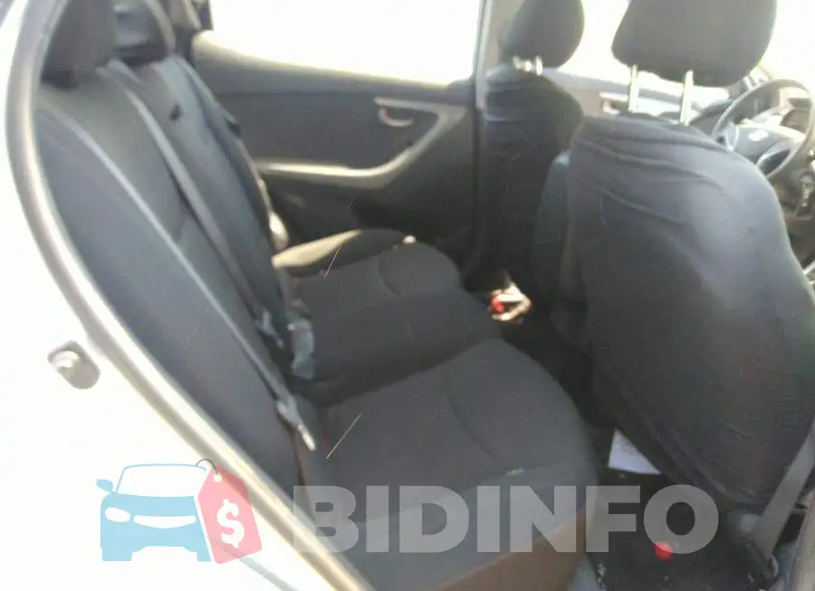 5NPDH4AE3FH560506 Photo# 8
