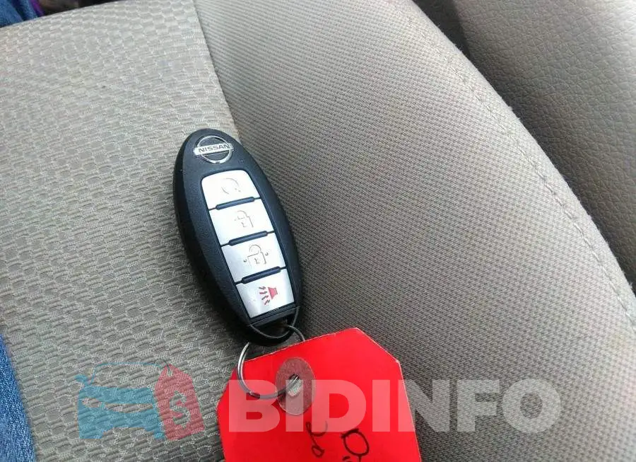 JN1BJ1CRXKW332066 Photo# 11